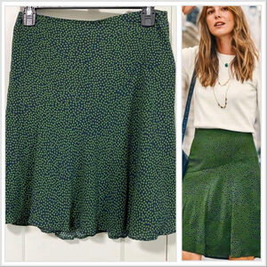 Boden Virginia Skirt Navy Cluster spot polka dots above knee size 2R